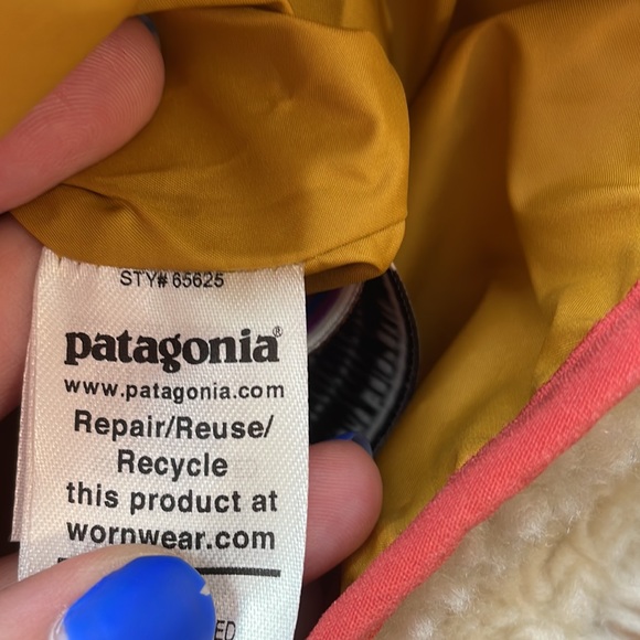 Patagonia Kids XL Fleece Jacket - Picture 2 of 3